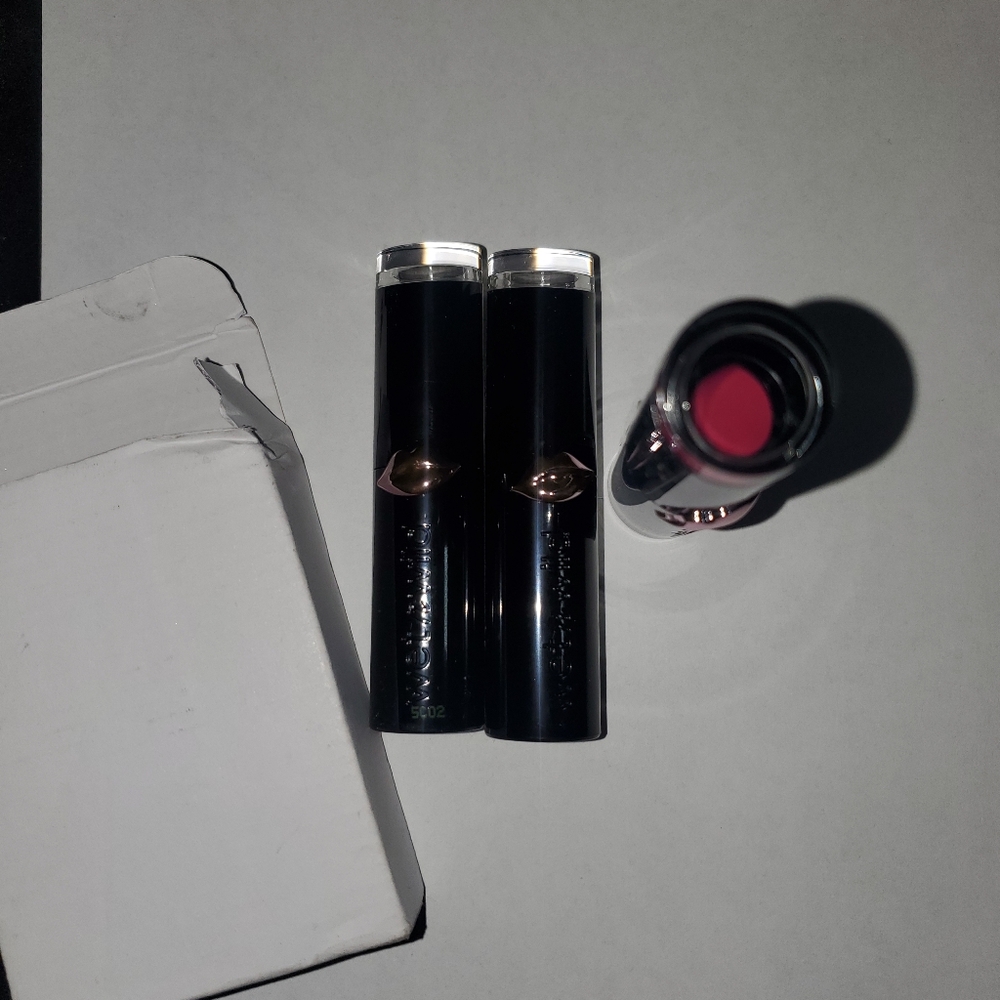 3 Wet N Wild Megalast Matte Lipstick - Cherry Picking